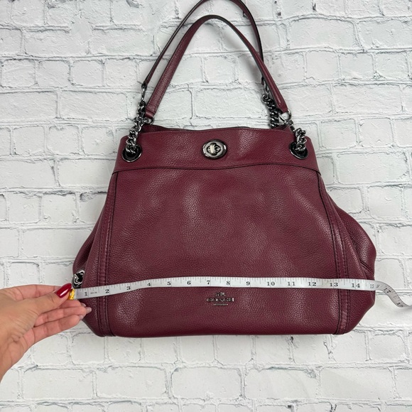Coach burgundy red boho pose with 3 pockets and chain handle - Picture 12 of 15